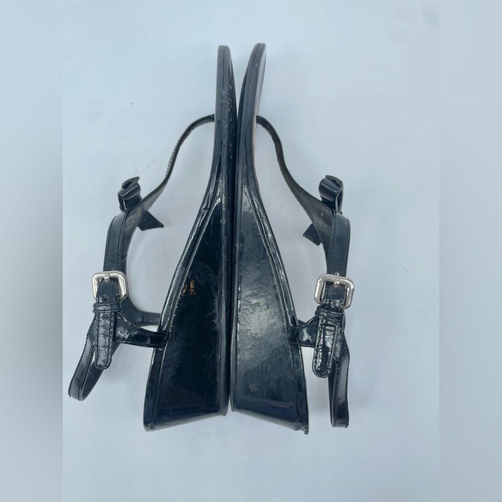 Prada Black Patent leather bow tie logo low heel wedge EU 40
Never worn. - Picture 7 of 12